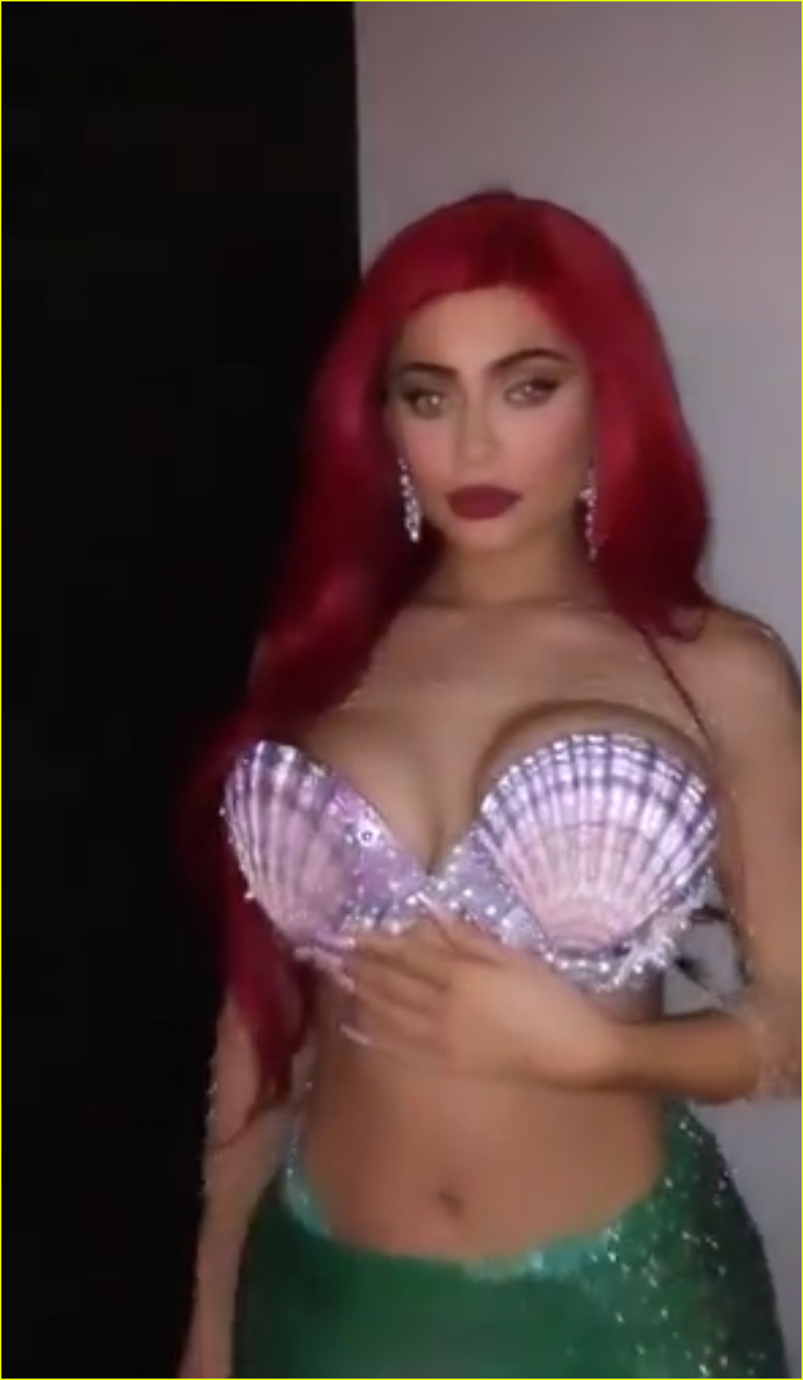 kylie jenner dresses as super sexy ariel from the little mermaid for halloween 10