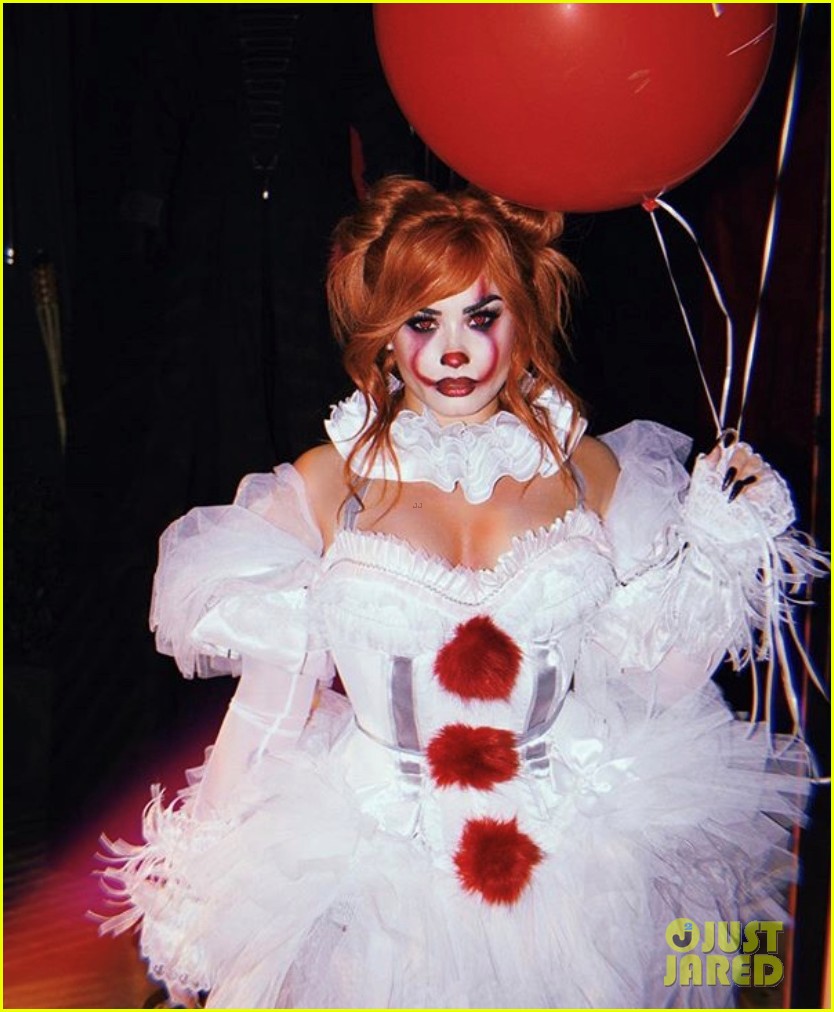demi lovato hosts her 4th annual halloween party as pennywise 04