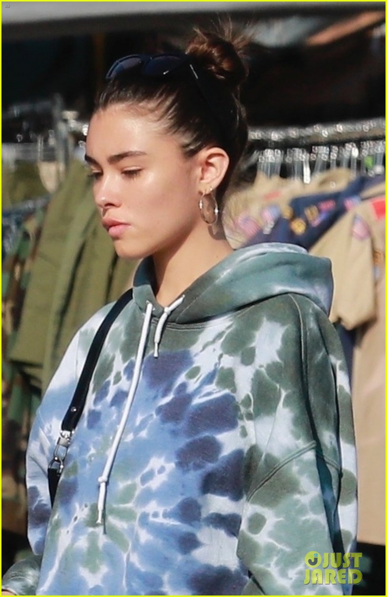 madison beer picks up new threads after acl festival performance 04