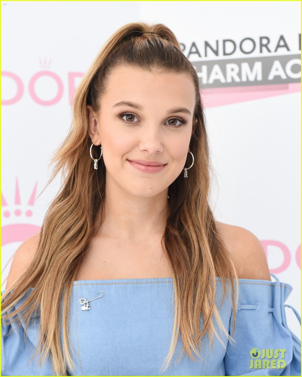millie bobby brown pandora me collection launch 04
