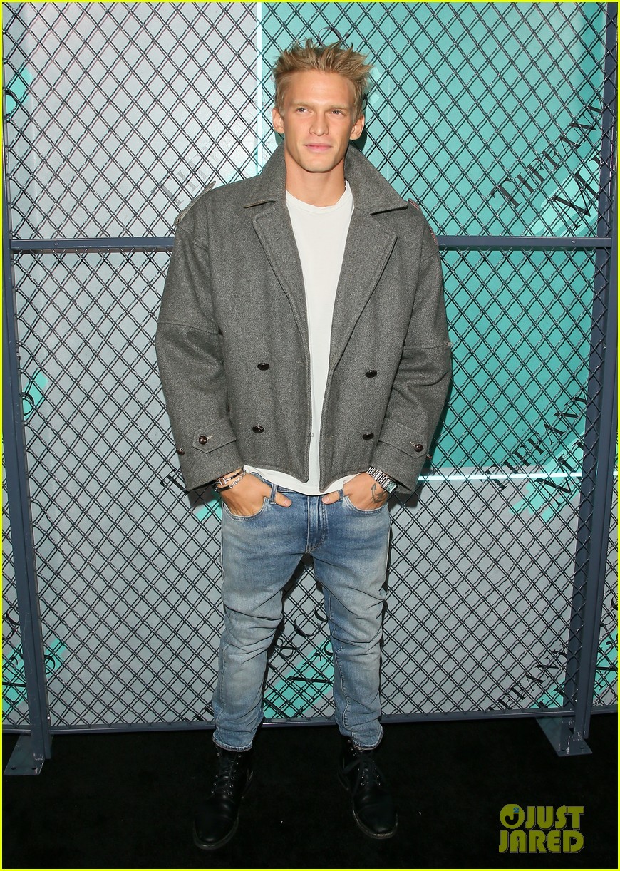 cody simpson at tiffany co event 02