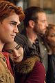 archies thanksgiving plans get derailed on riverdale tonight 04