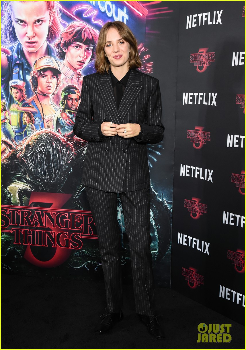stranger things cast gets silly at season 3 nyc screening 23