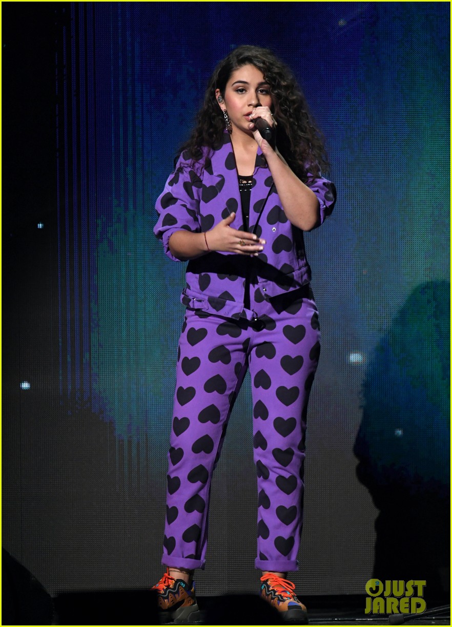 alessia cara heart print suit for latin grammys performance 01