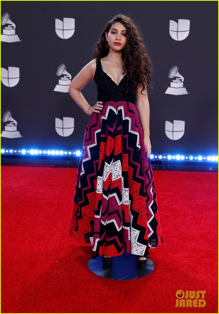alessia cara heart print suit for latin grammys performance 04