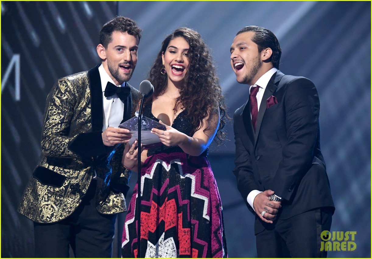 alessia cara heart print suit for latin grammys performance 07
