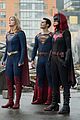 arrowverse crisis infinite earths first pics 16