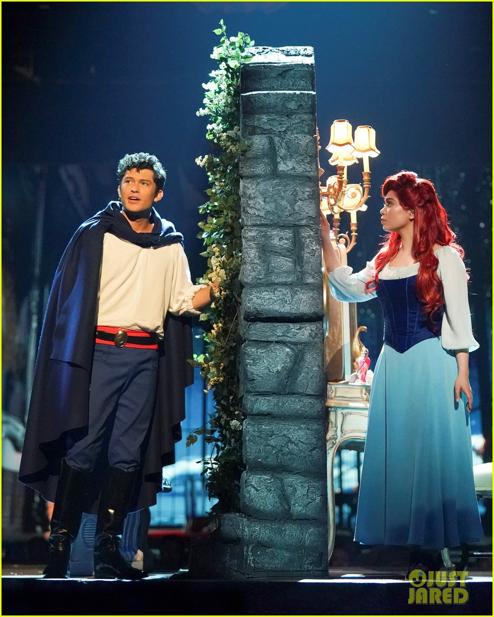 watch graham phillips sing fathoms below from the little mermaid live 13