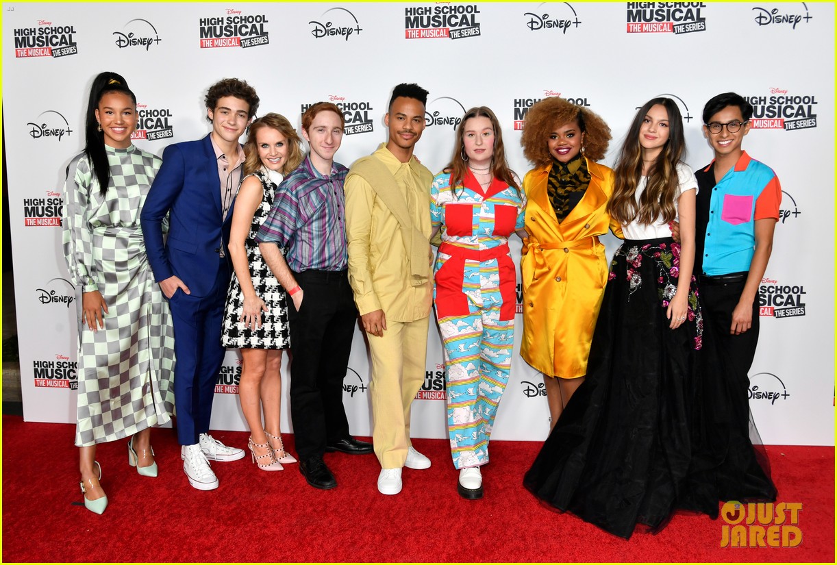 high school musical musical series cast gets silly at premiere 18