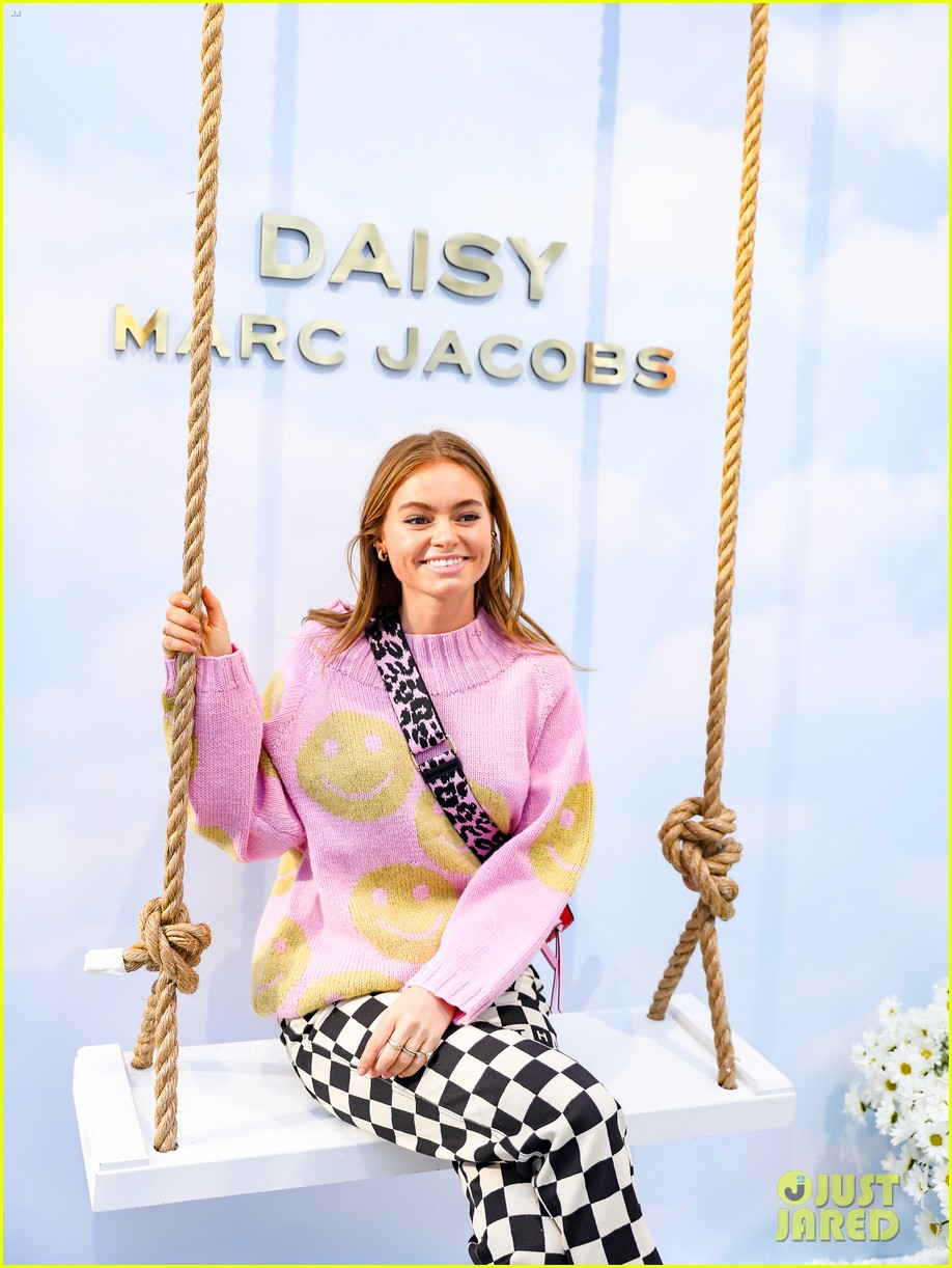 kaia gerber bailee madison landry bender more daisy marc jacobs event 07