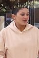 kylie jenner driving fans shopping trip 05