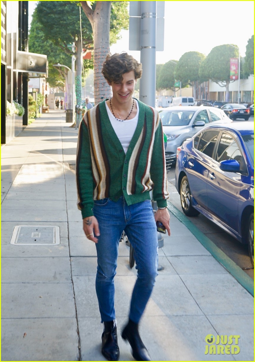 shawn mendes enjoys solo outing after date night with camila cabello 04
