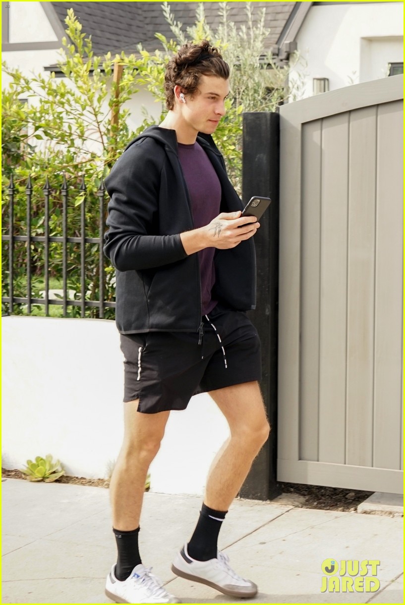 shawn mendes shows off toned legs during la outing 05