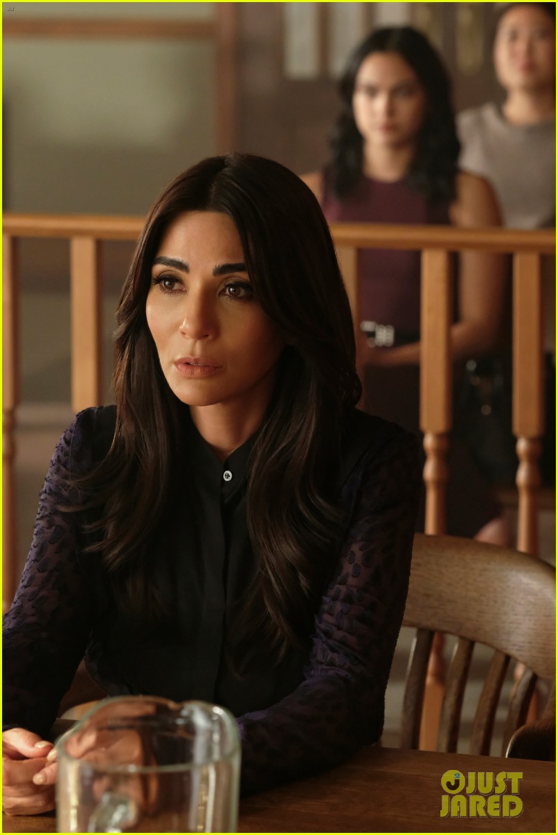 veronicas older sister hermosa comes to town on tonights riverdale 04