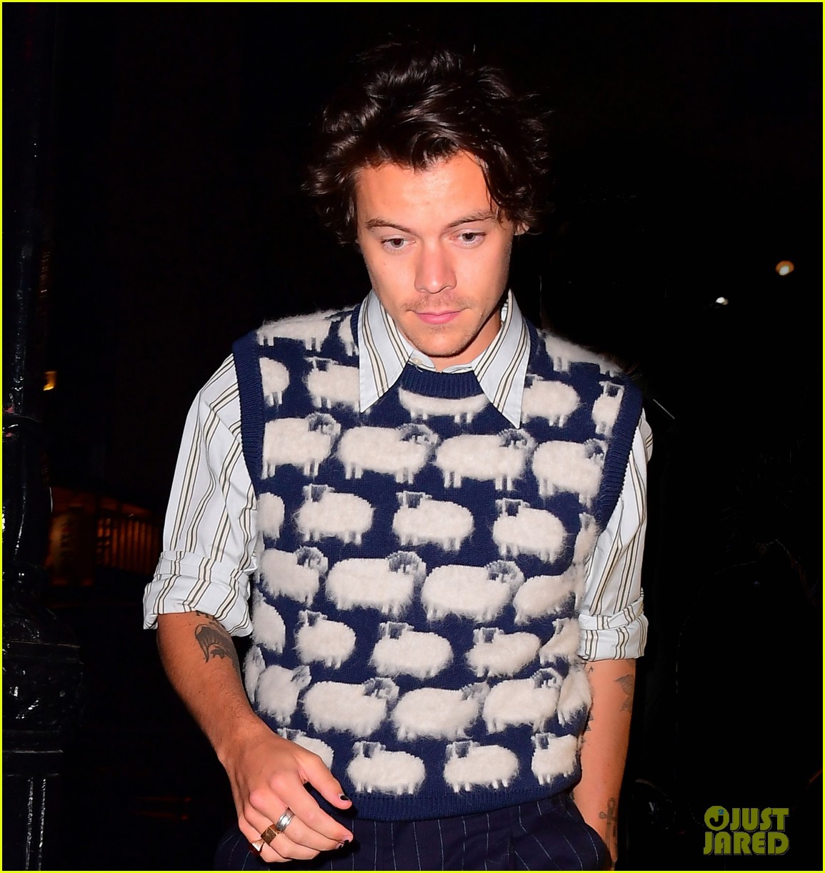 harry styles dinner after snl rehearsals 06