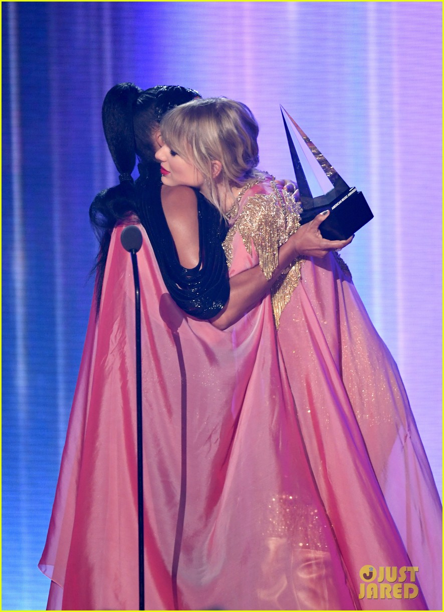 taylor swift most wins american music awards 02