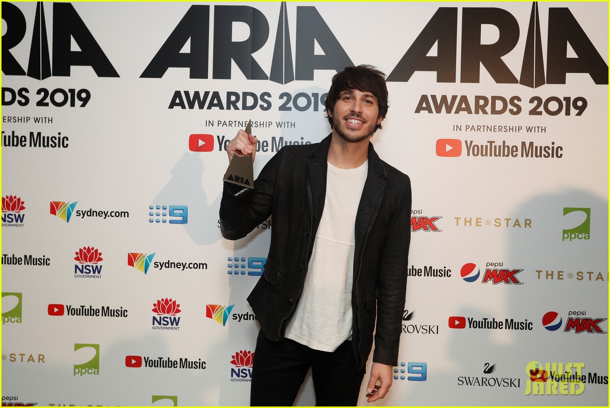 why dont we perform outside sydney opera house before aria awards 2019 07