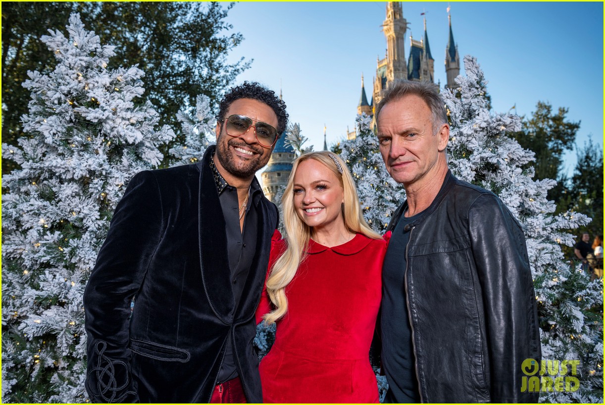 disney parks magical christmas day parade 2019 performers guests 16