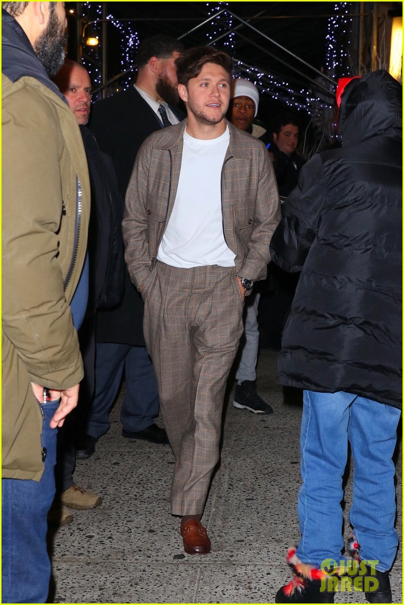 niall horan steps out for snl after party after performing 02