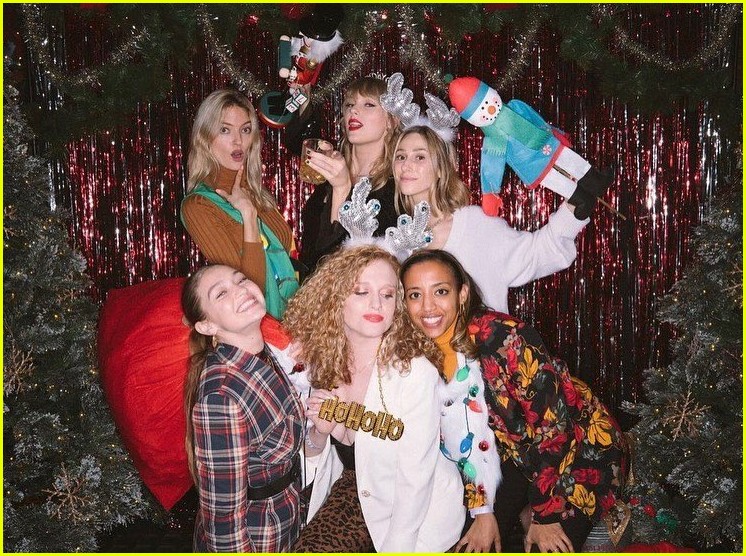 taylor swift birthday party inside 01