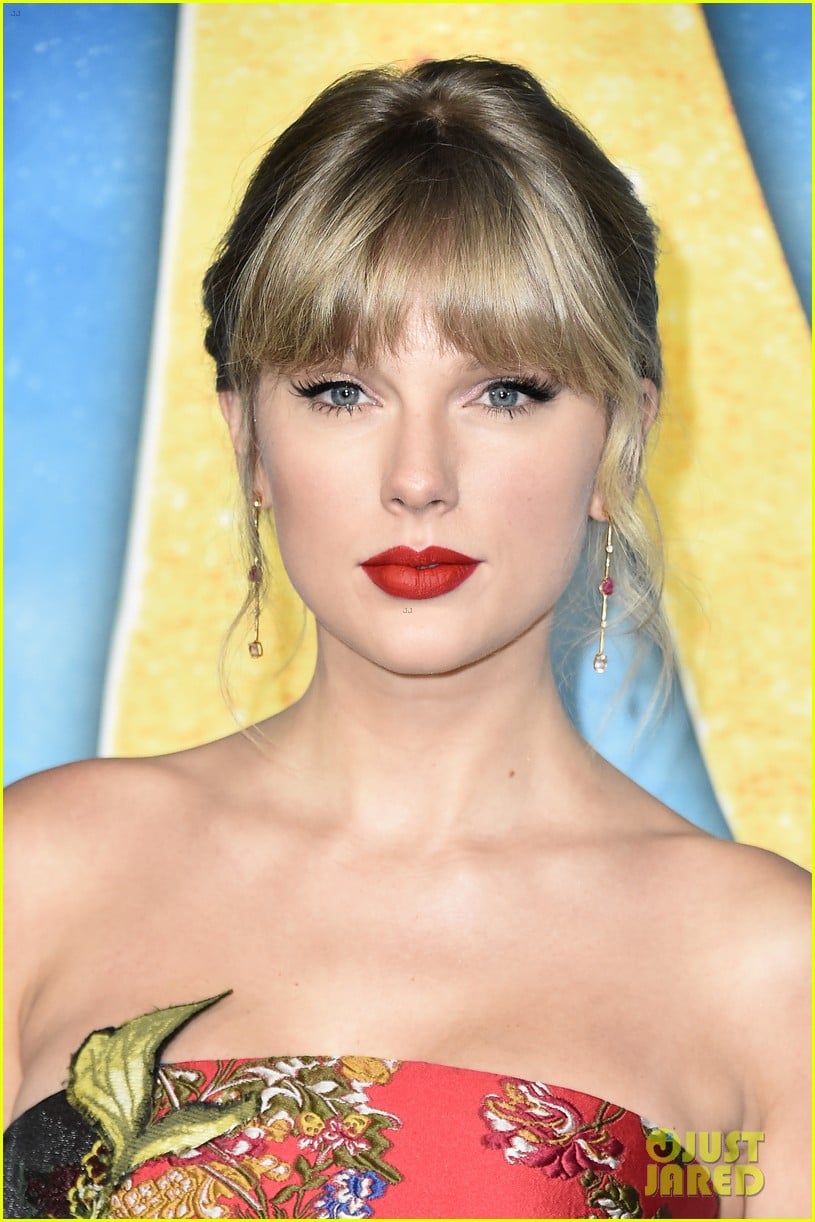 taylor swift cats premiere 10