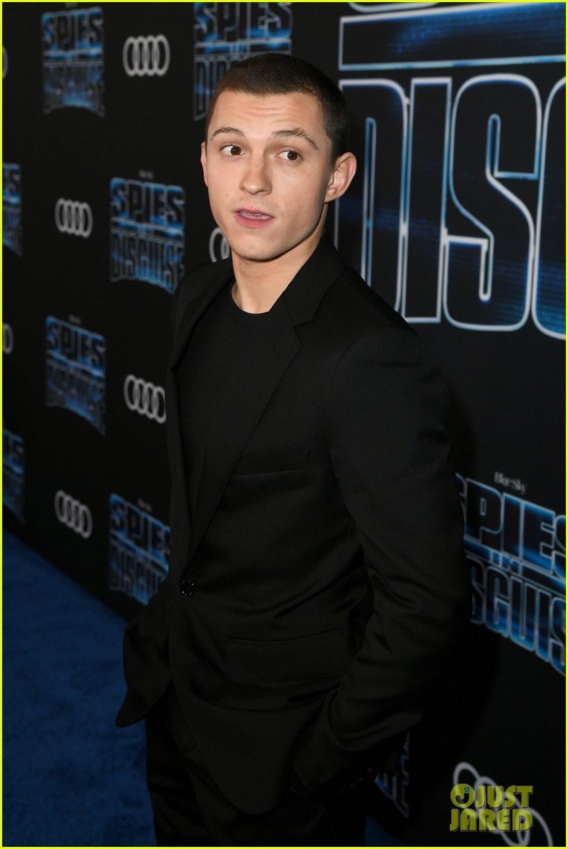 tom holland will smith spies disguise premiere 27