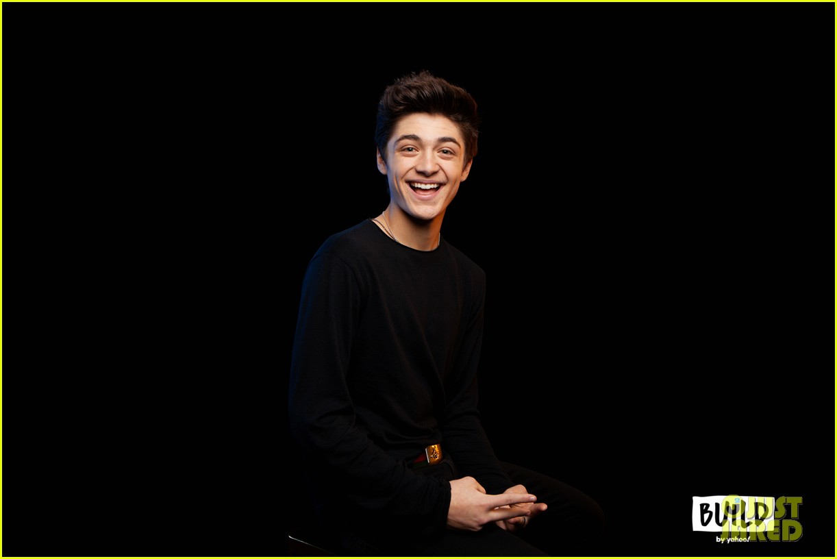 asher angel gushes about girlfriend annie leblanc while promoting new single chills 03