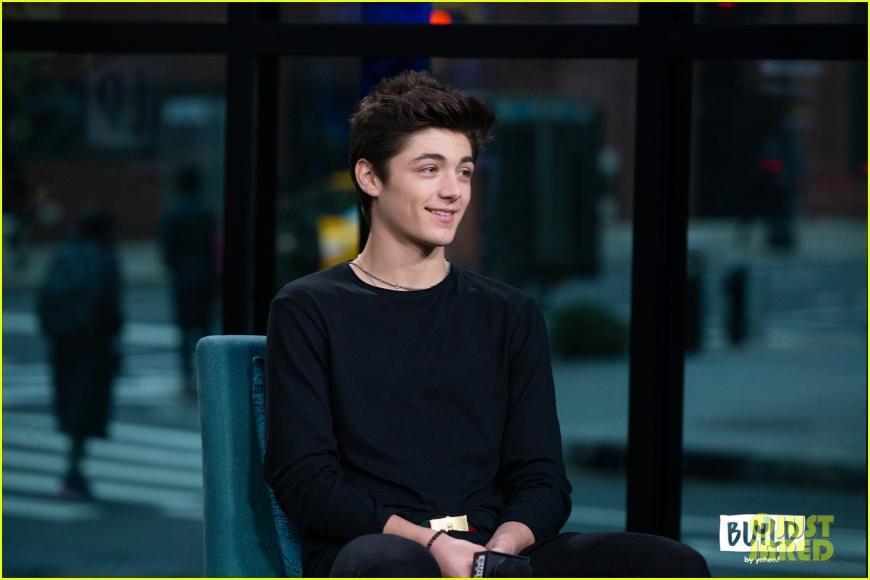 asher angel gushes about girlfriend annie leblanc while promoting new single chills 14