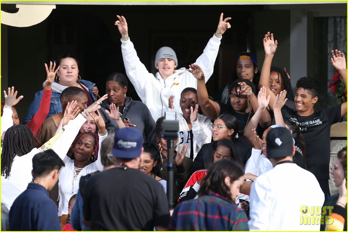 justin bieber films new music video at daycare in la 15