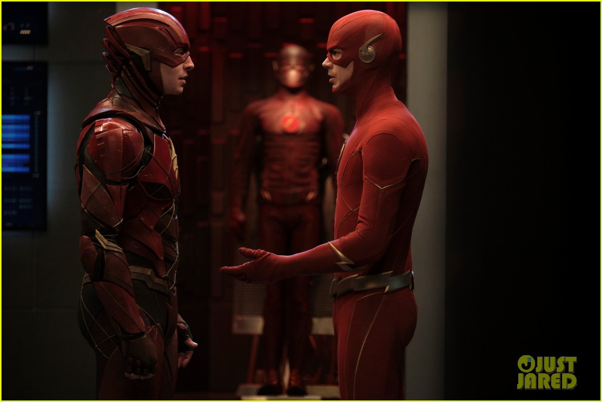 grant gustin ezra miller face to face as different flashes 01