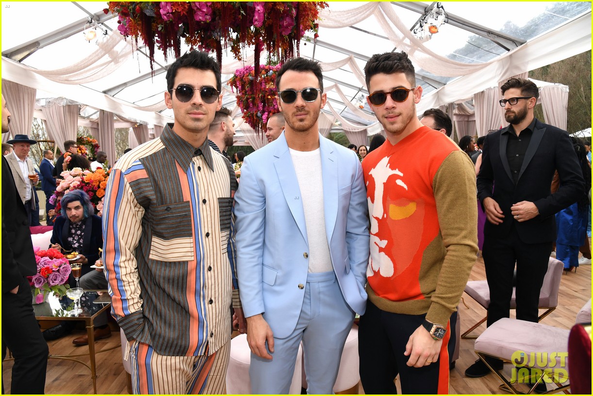 jonas brothers arrive in style roc nation grammys brunch 01