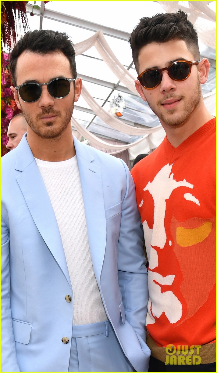 jonas brothers arrive in style roc nation grammys brunch 02