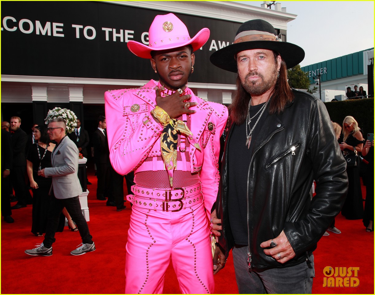 lil nas x billy ray cyrus bring old town road to grammys 2020 05