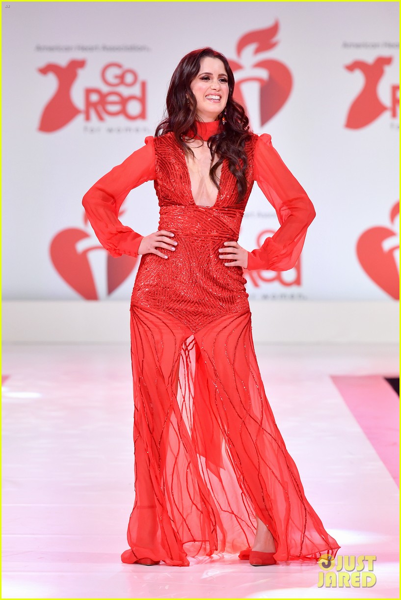 bailee madison laura marano go red fashion show 14