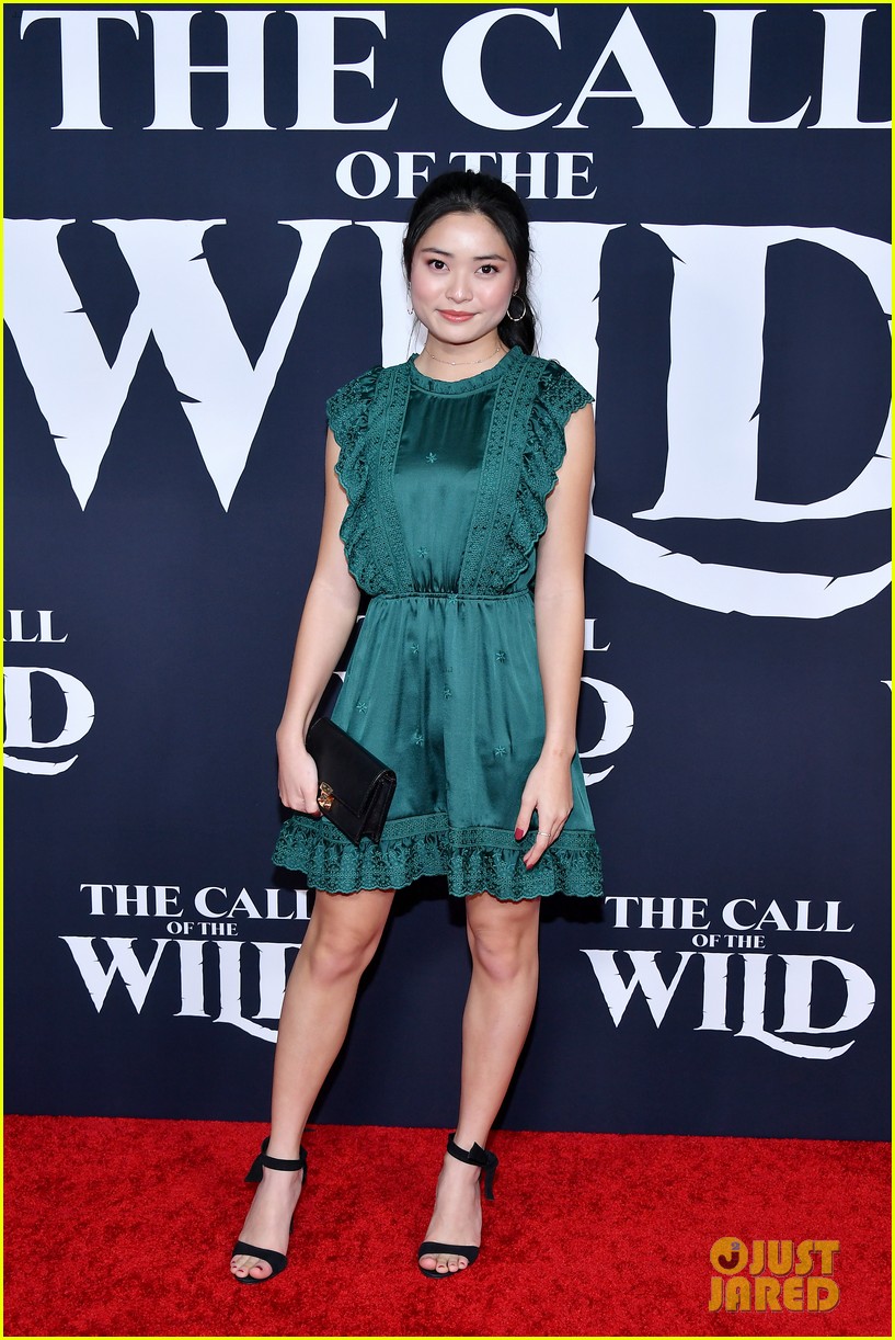 call of the wild premiere brings out lots young stars 04