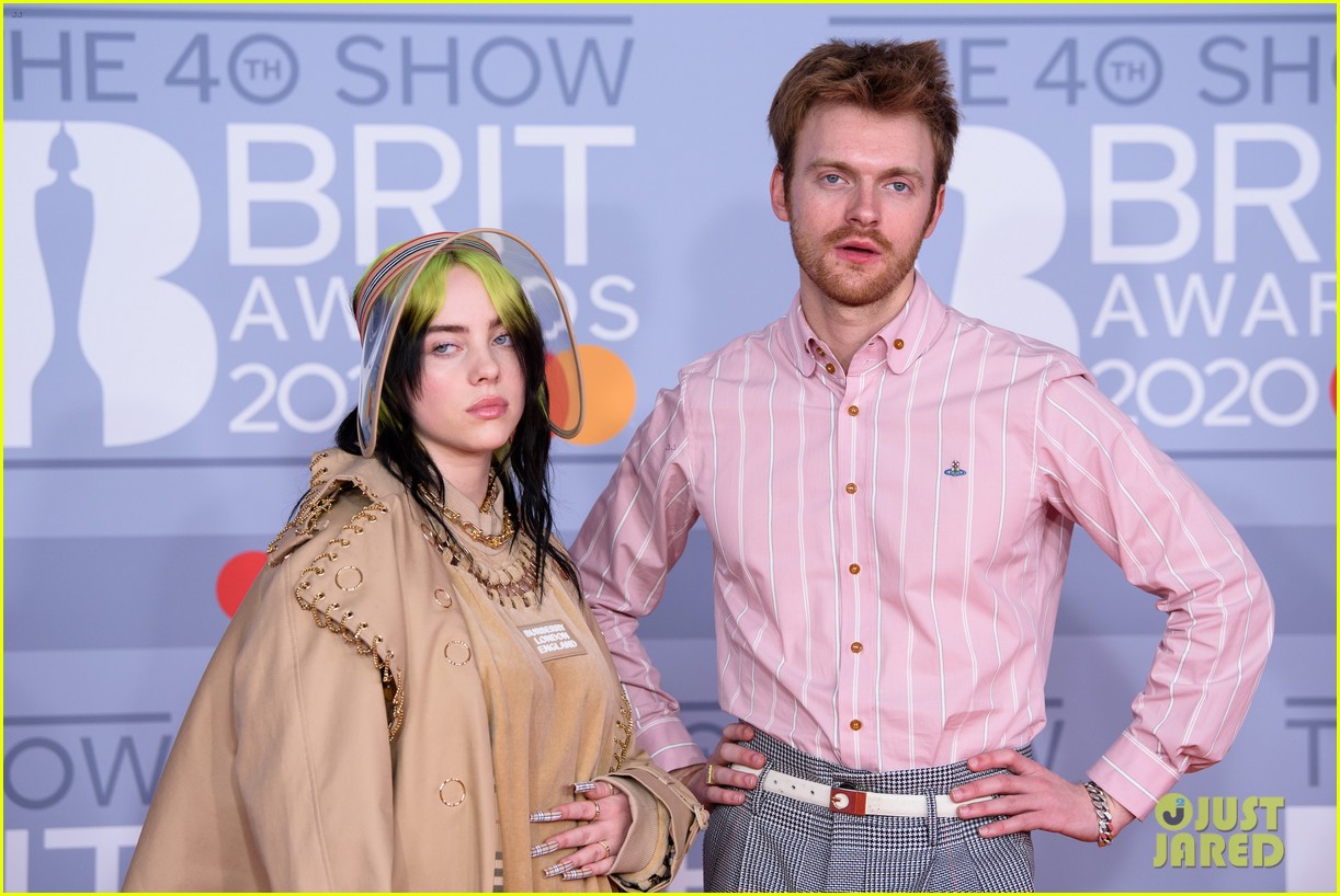 billie eilish matches her nails to her burberry outfit at brit awards 2020 12