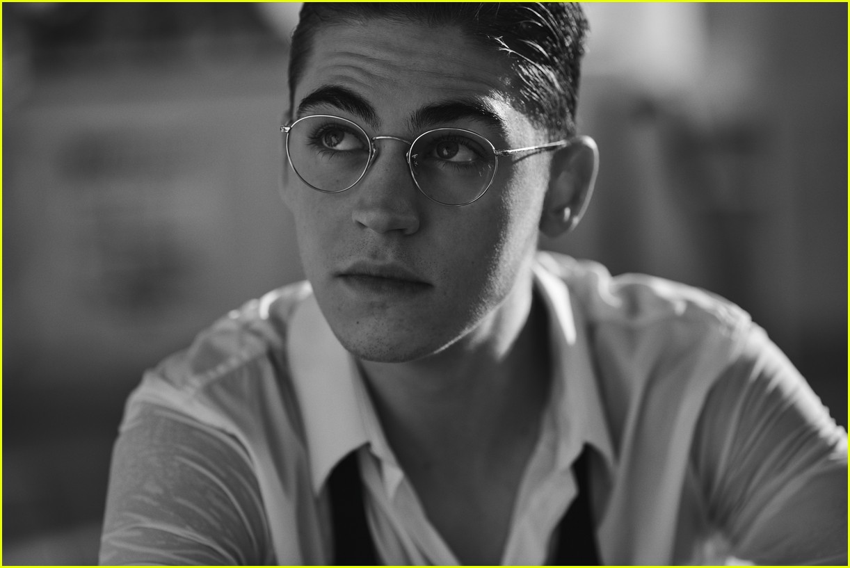 hero fiennes tiffin oliver peoples campaign 05