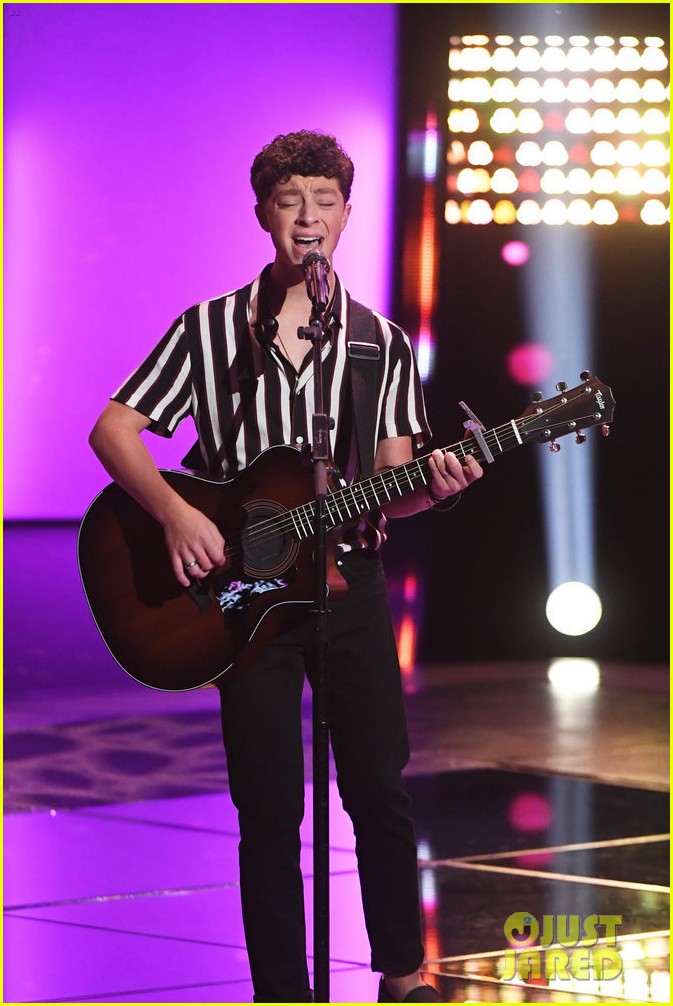 nick jonas performs duet with contestant tate brusa on the voice 05