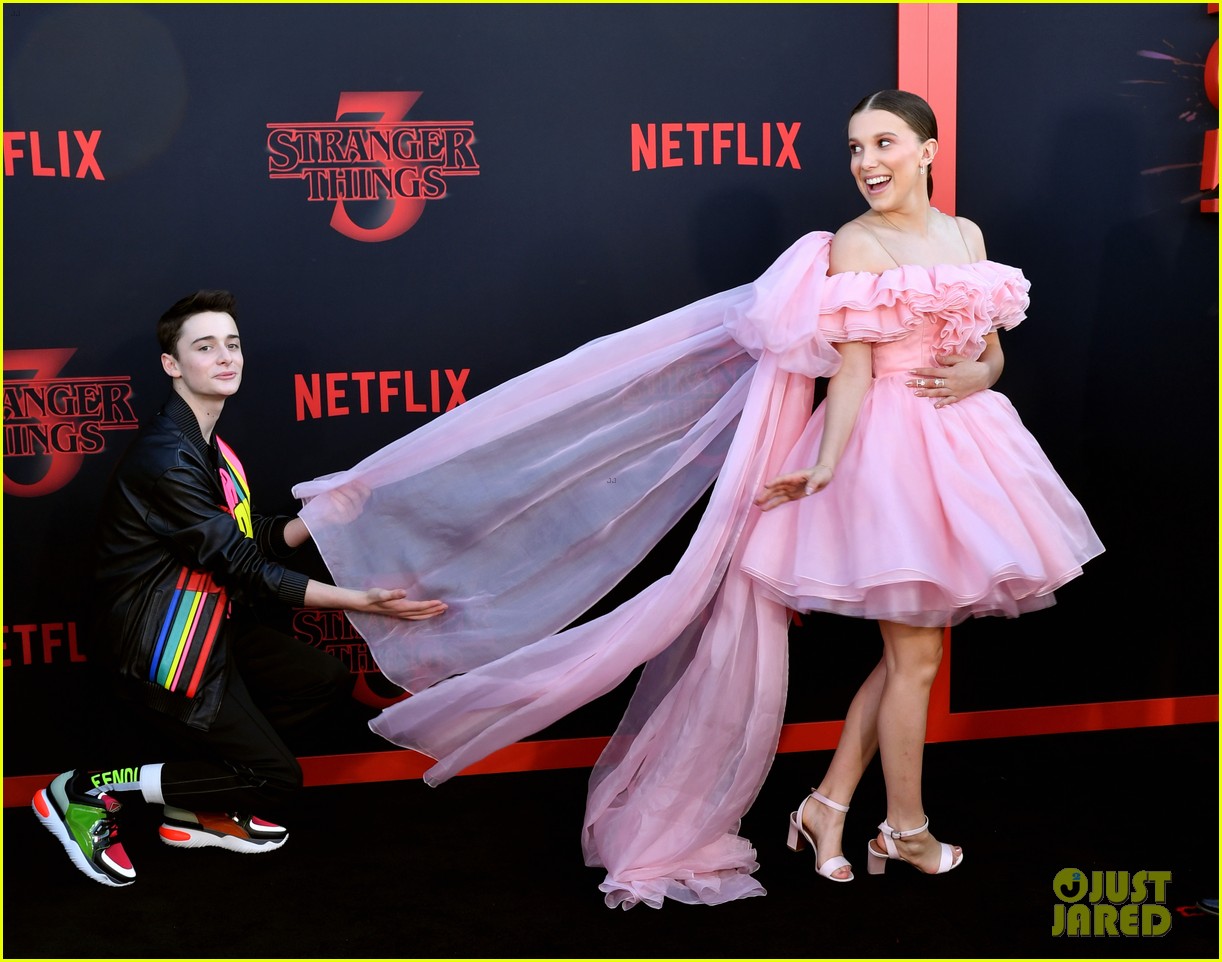 noah schnapp shares super sweet birthday note for bff millie bobby brown 10