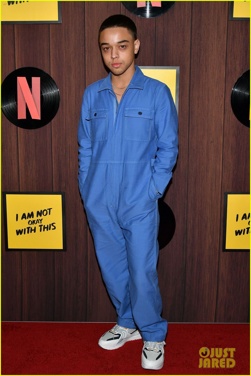 on my block more netflix stars at i am not okay with this premiere 15