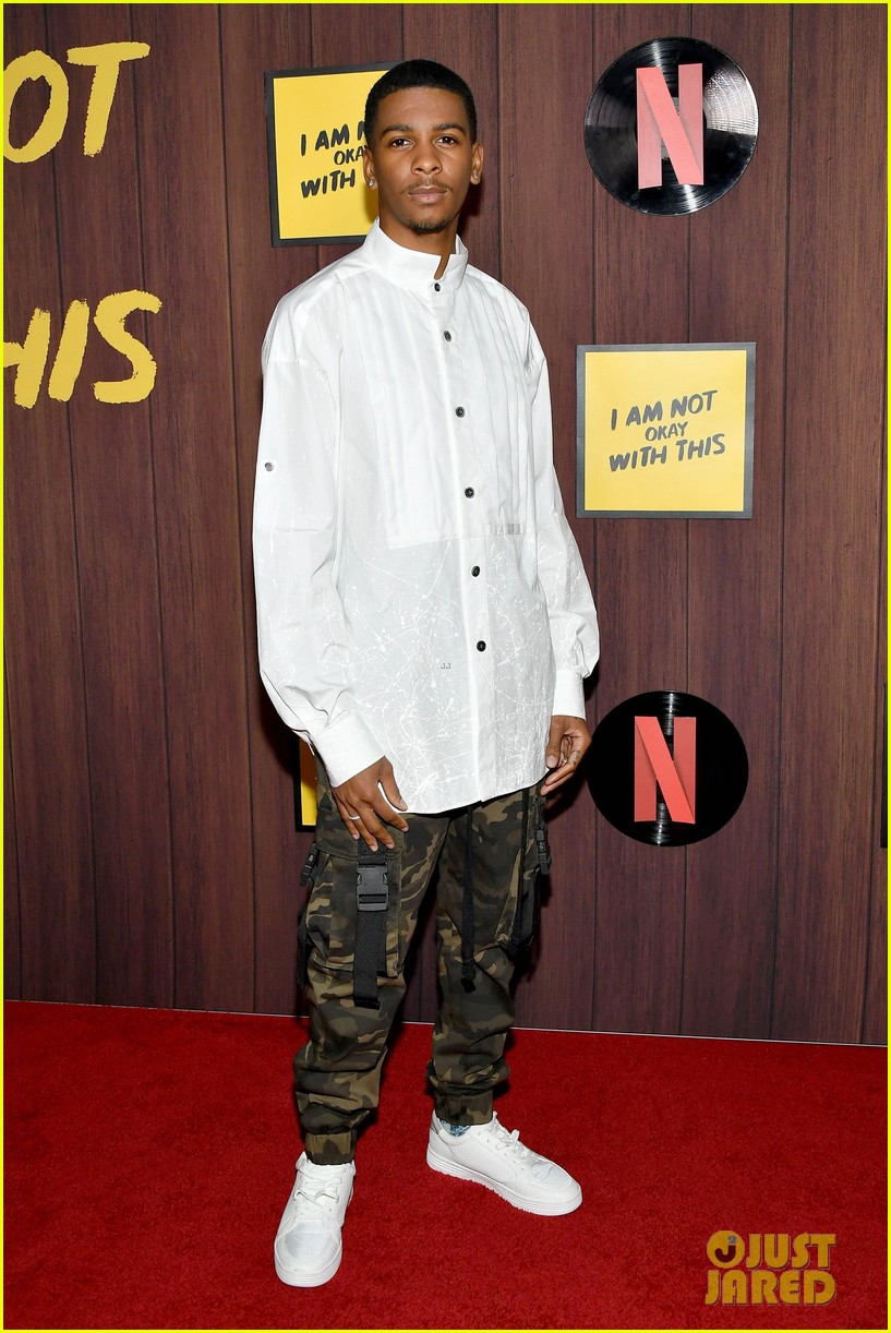 on my block more netflix stars at i am not okay with this premiere 17