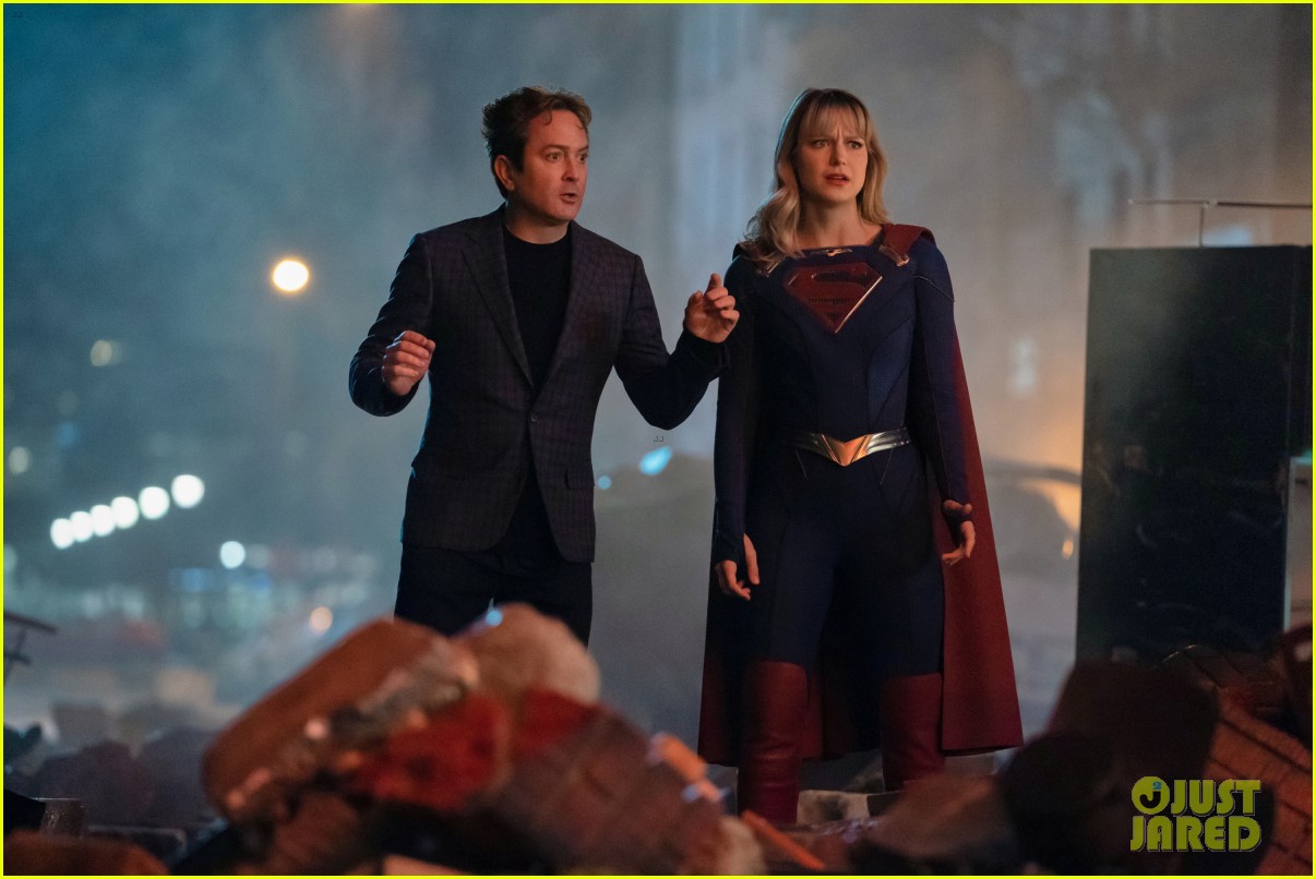 melissa benoist celebrates 100th episode of supergirl ahead of new episode 12