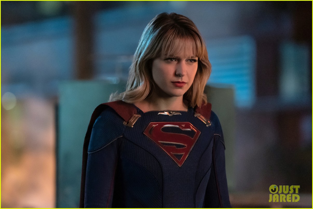 melissa benoist celebrates 100th episode of supergirl ahead of new episode 13
