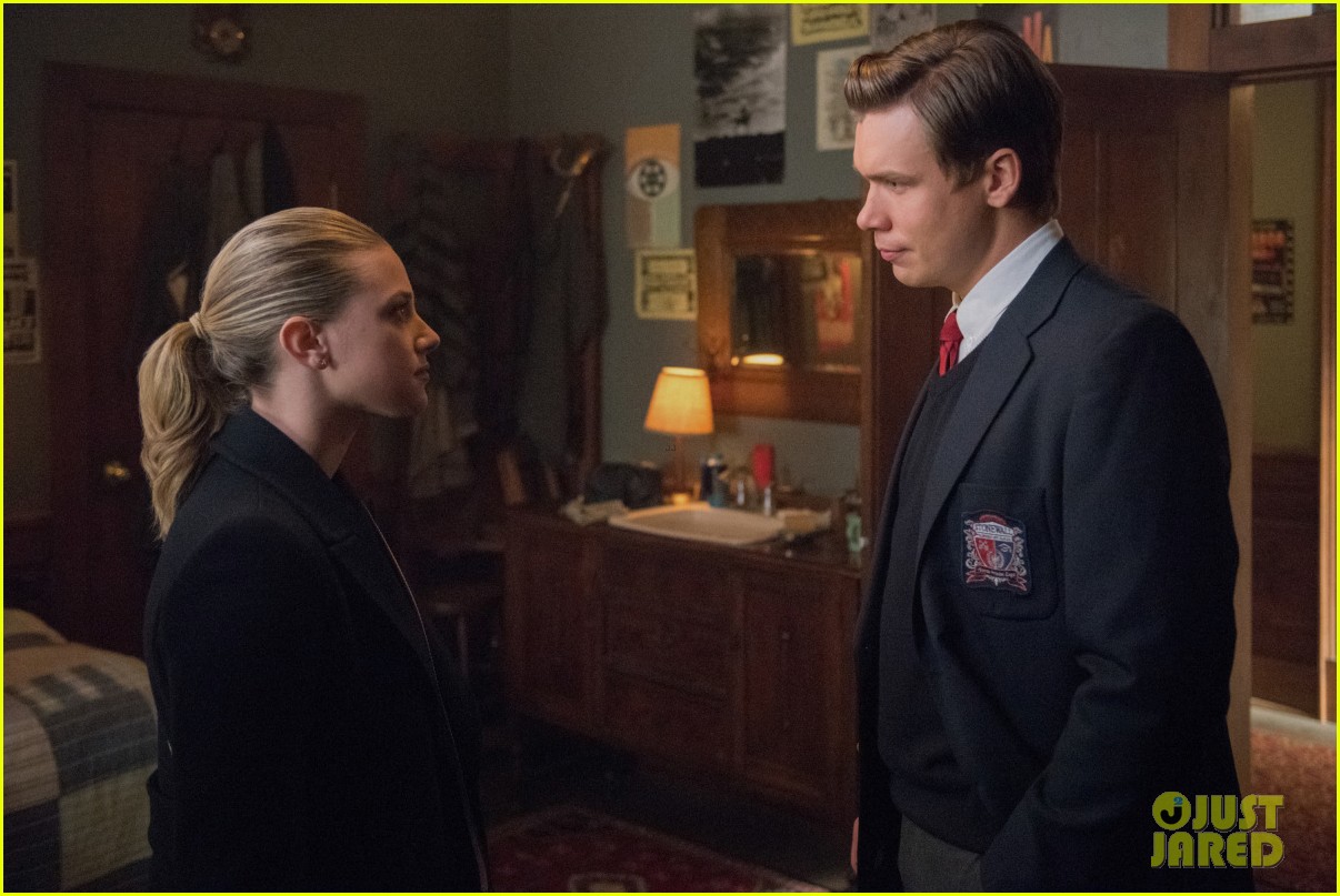 veronica heads to new york to visit an old friend on riverdale 06