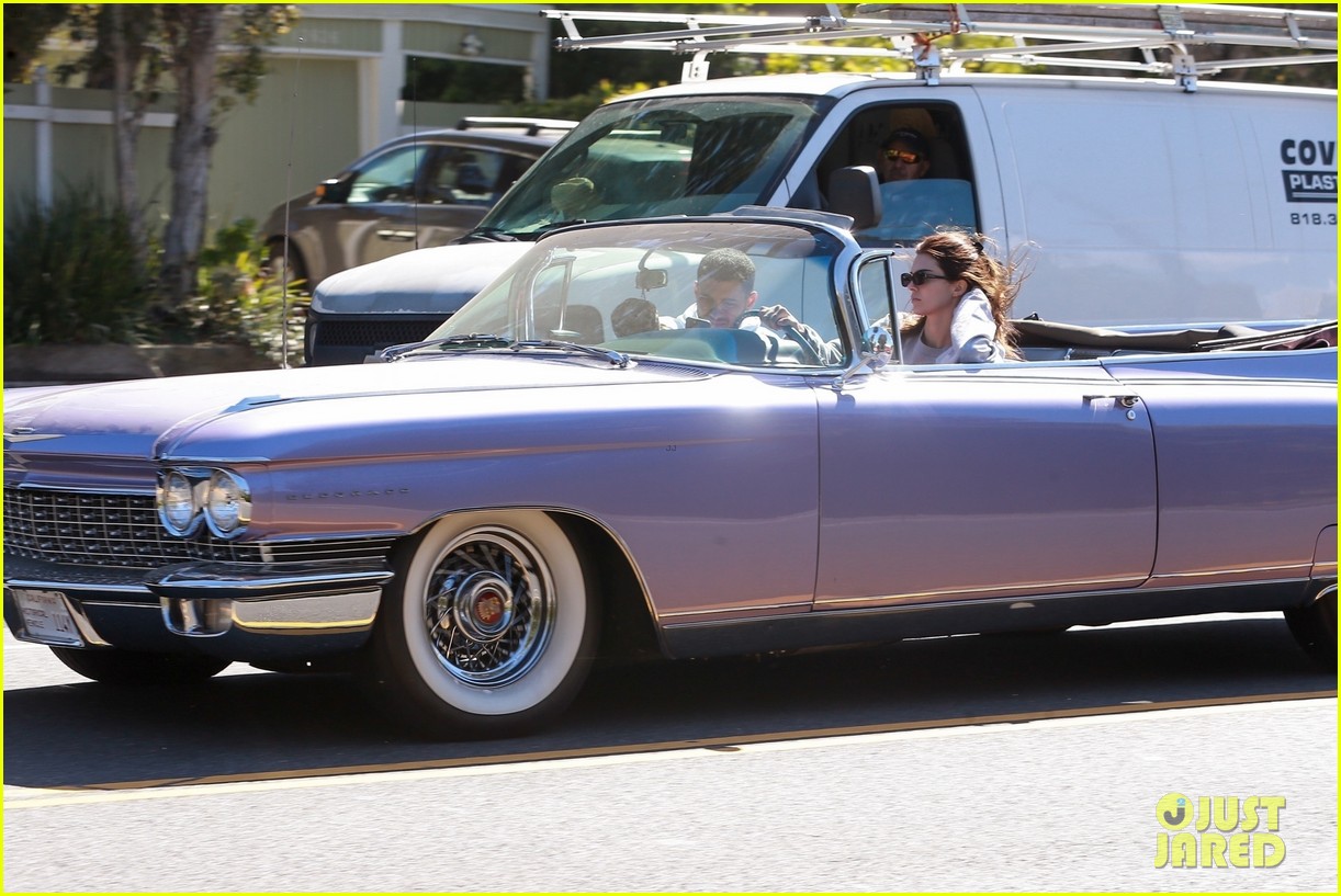 kendall jenner goes for a drive in convertible cadillac 06