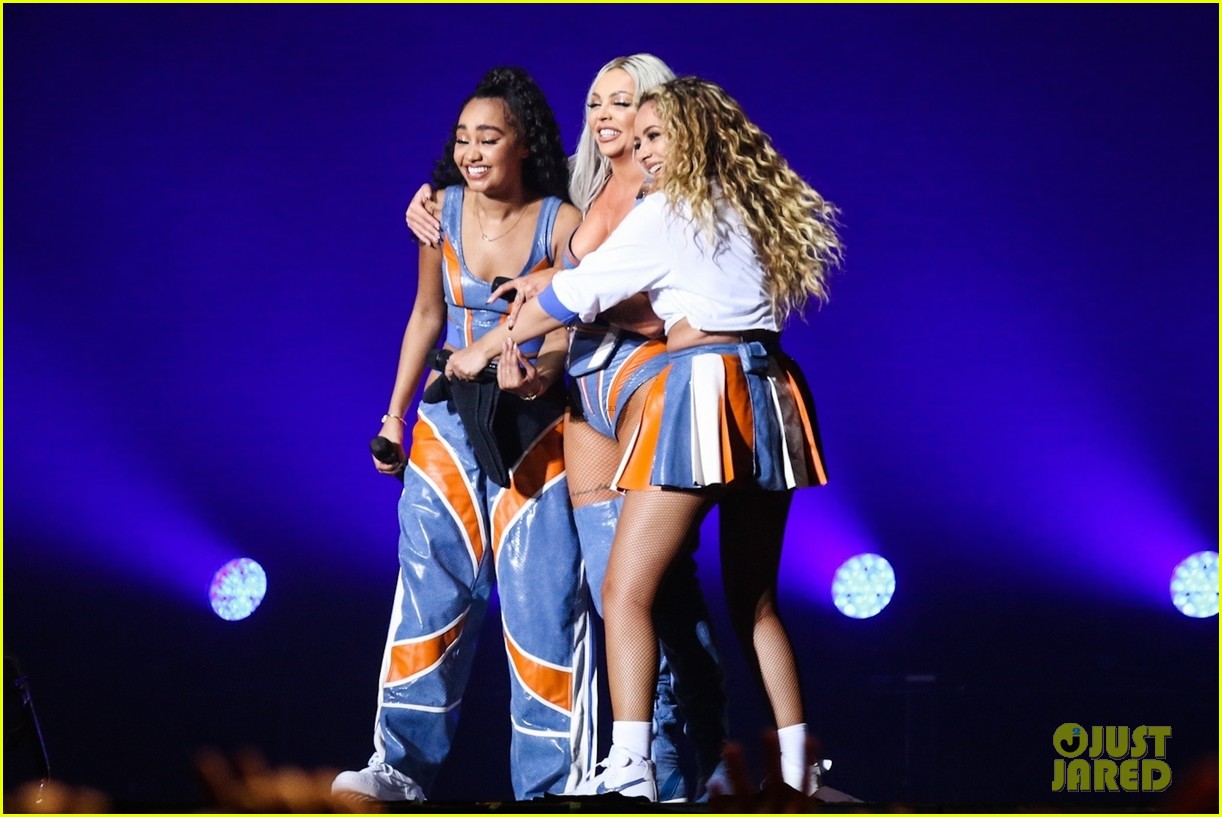 little mix performs without perry in brazil 05