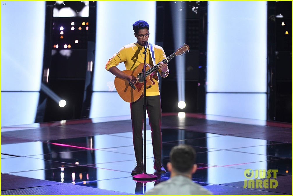thunderstorm artis gets 4 chair turn on the voice 03