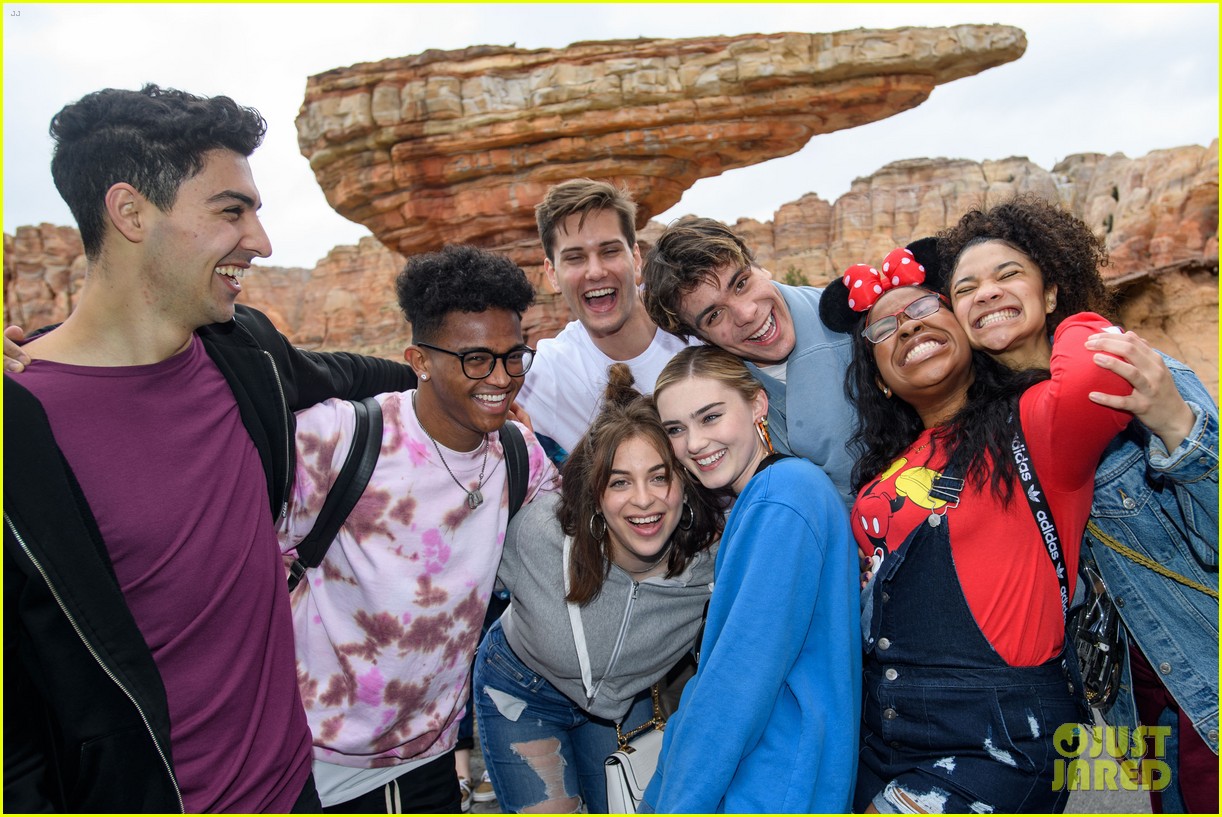 zombies 2 cast have fun filled day at disneyland 10