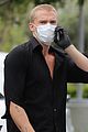 miley cyrus cody simpson stay safe in masks grocery shopping 07