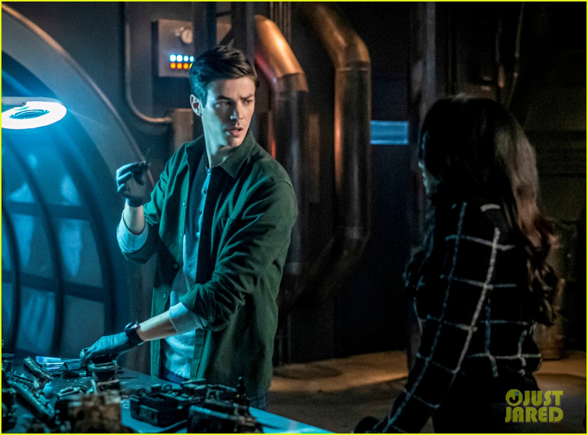 grant gustin shares video message ahead of the flash return 13